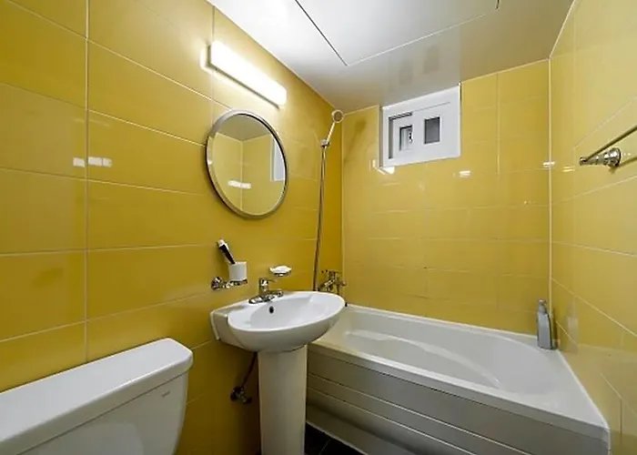 Sinchon La Seine Hotel *